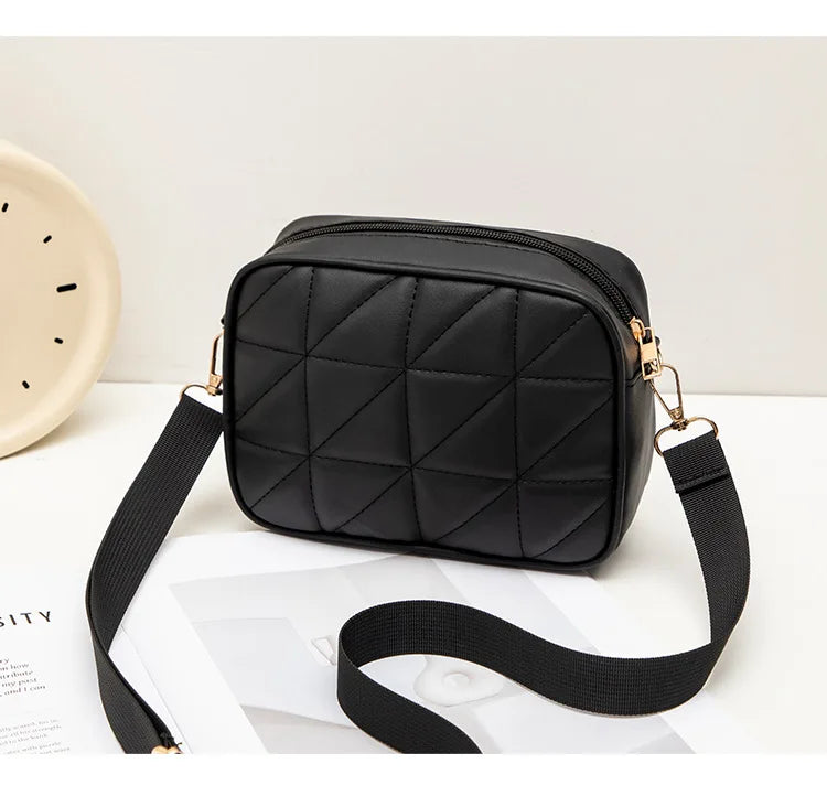 Triangular rhombic embroidered camera bag 2024 trendy fashion simple solid sequins large-capacity shoulder crossbody bag
